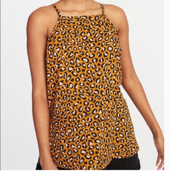 Old Navy Tops - BNWT Old Navy leopard print cami